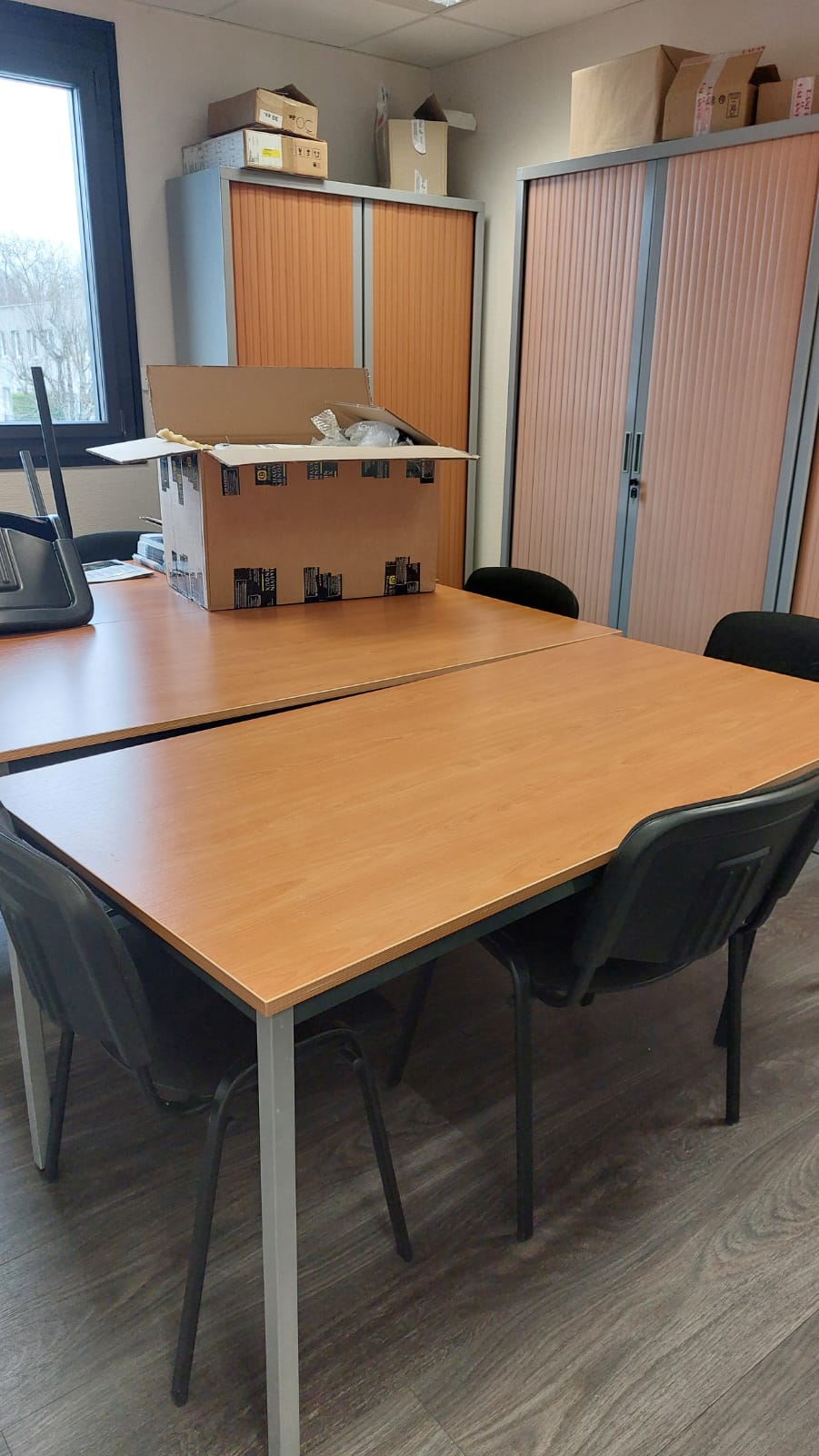 Débarras de mobilier de bureau — OnLeveTout